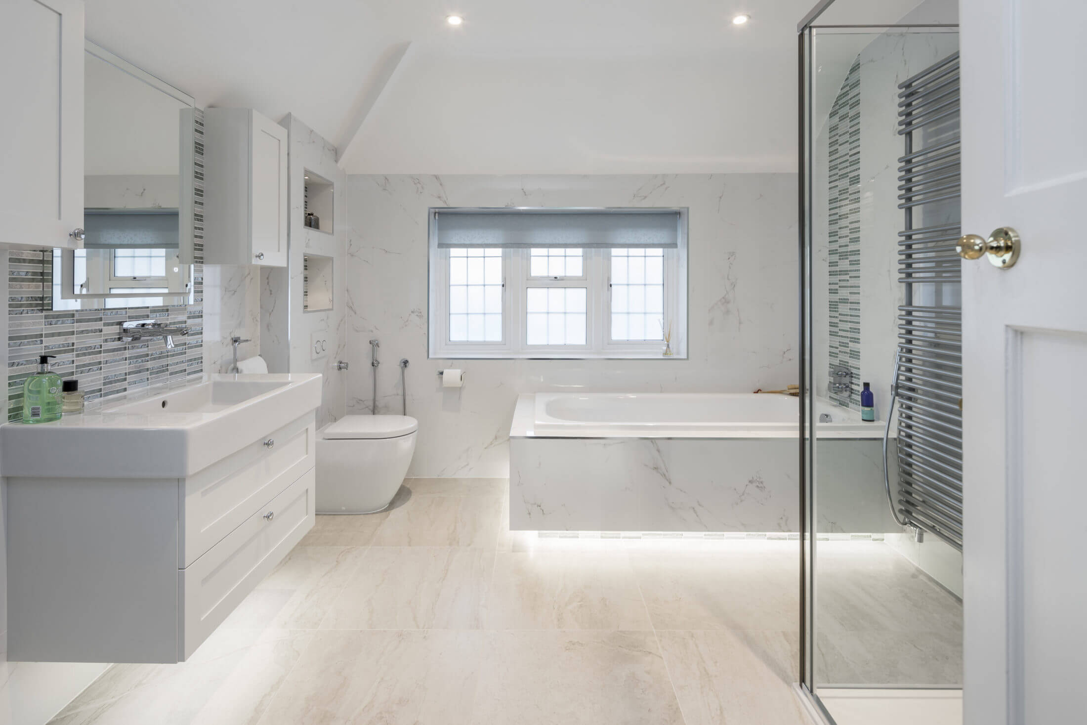 cool and classic Family Bathroom in Surbiton - Cool and elegant.